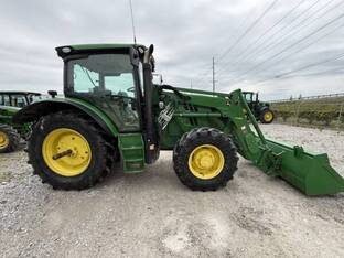 2013 John Deere 6125R