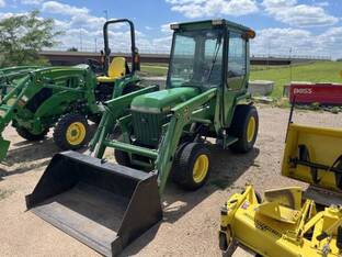 1993 John Deere 855