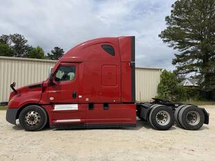 2022 Freightliner CASCADIA 126