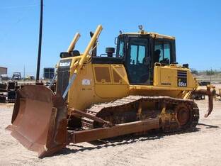 2017 Komatsu D65EX-18