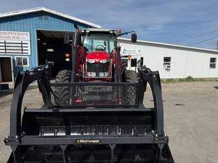 2017 Massey-Ferguson 7715