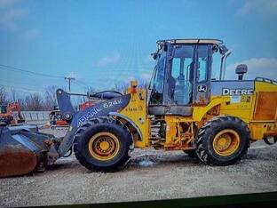 2011 John Deere 624K