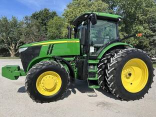 2011 John Deere 7200R