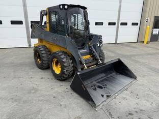 2022 John Deere 324G