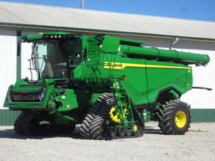 2023 John Deere X9 1100