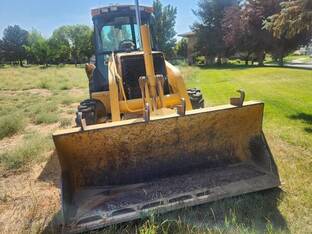 2000 John Deere 310SE