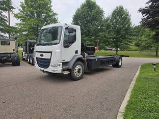 2026 Peterbilt 220