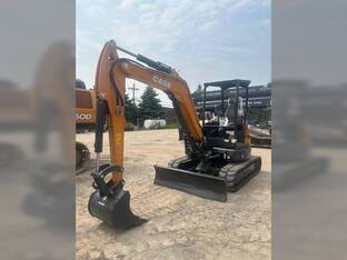 2025 Case CX42D