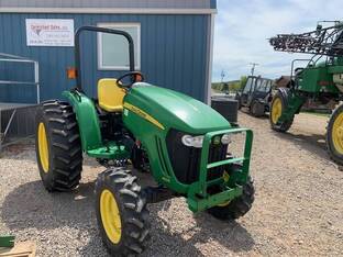 2013 John Deere 4105