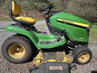 2015 John Deere X320