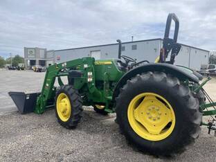2016 John Deere 5055E
