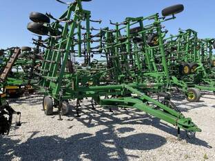 2012 John Deere 2210