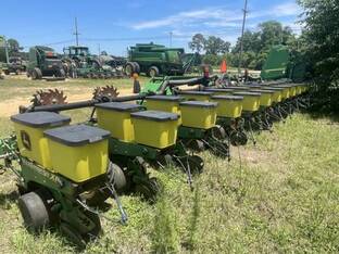 2013 John Deere 1720