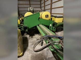 1999 John Deere 1770
