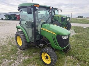 2011 John Deere 3720