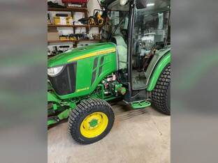 2015 John Deere 3046R