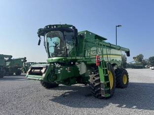 2022 John Deere S790