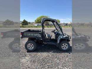 2013 John Deere GATOR XUV 825I CAMO