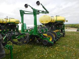 2020 John Deere 1775NT