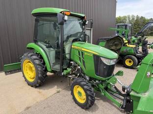 2023 John Deere 3046R