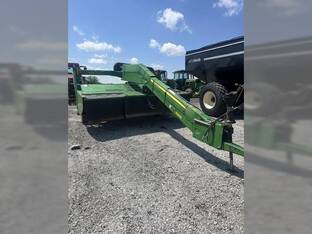 2008 John Deere 835