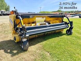 2017 New Holland 380FP