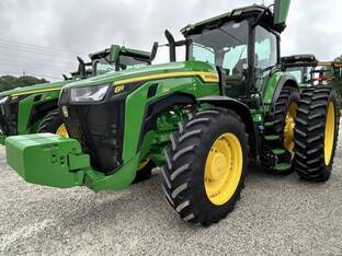 2025 John Deere 8R 250
