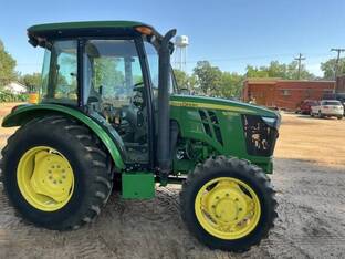 2016 John Deere 5055E
