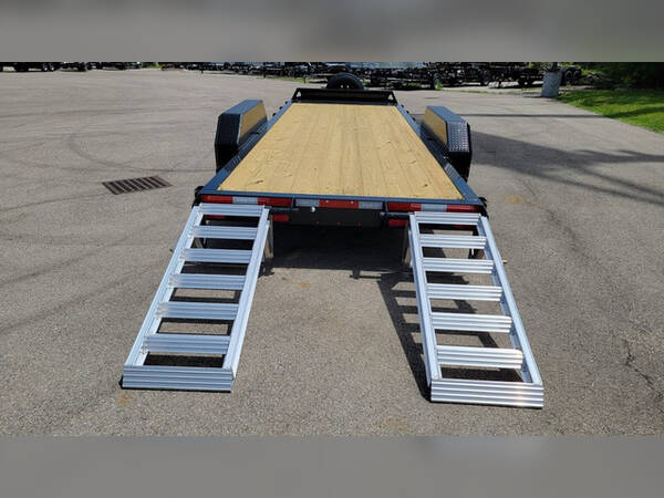 2026 Moritz 7'x20' 16k ar / spare / pallet forks / e