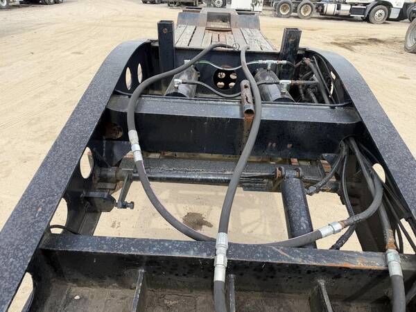 1989 Liddell 35 ton detach lowboy