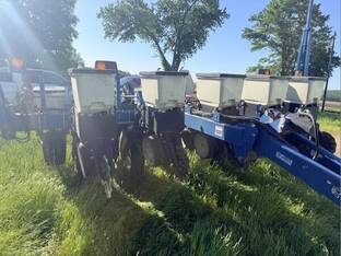 2003 Kinze 3000