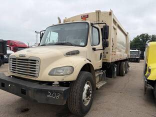 2012 Freightliner BUSINESS CLASS M2 106