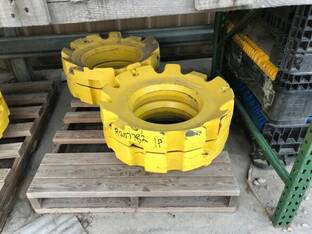 John Deere R207782  450LB WHEEL WEIGHT
