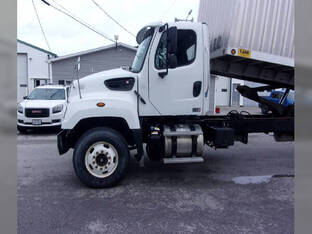 2013 Freightliner 114SD