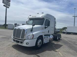 2016 Freightliner CASCADIA 125