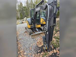 2022 John Deere 35G