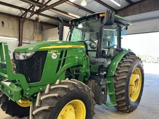 2023 John Deere 6135E