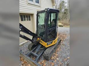 2022 John Deere 30G