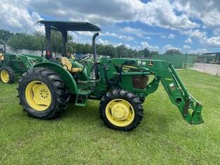 2015 John Deere 5055E