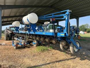 2007 Kinze 3600