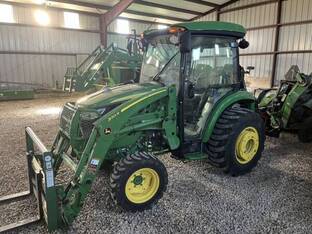 2022 John Deere 3046R