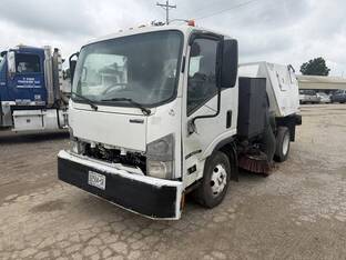 2015 Isuzu NPR