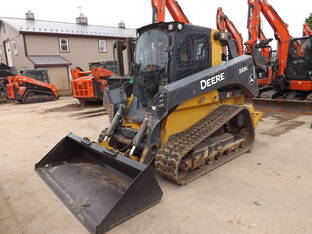 2017 John Deere 333G
