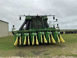 2019 John Deere CP690