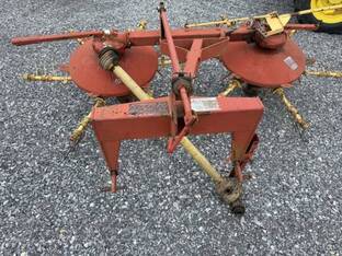 1990 New Holland 255