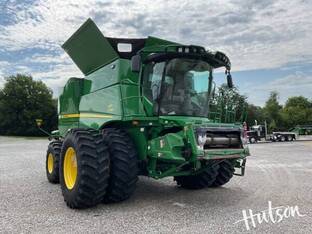 2022 John Deere S780
