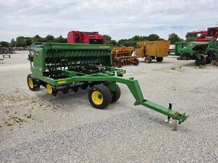 1996 John Deere 750