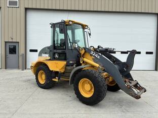 2015 John Deere 324K