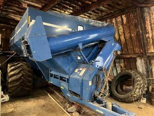 2003 Kinze 850