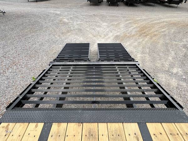 2026 Load Trail gp0228102